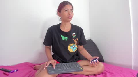 Snapshot of isabella_sex18 chatting on 02-09-25, 02:38 isabella online show from 02-09-25, 02:38