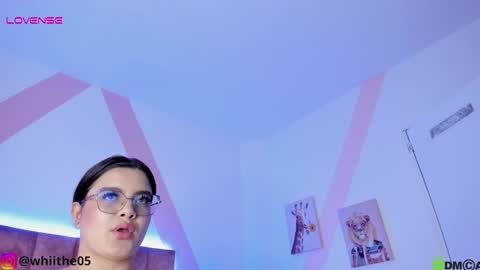 Isabella White online show from 01-15-25, 09:41