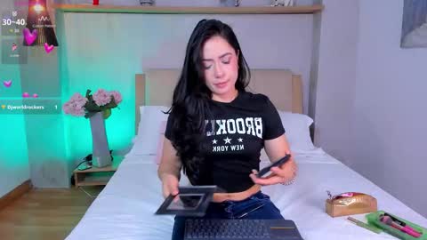 isabella_winkler online show from 10-12-25, 02:38