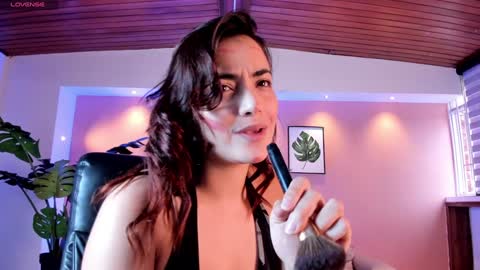 Snapshot of isabellaajoness chatting on 01-17-25, 12:42 Isabella  Everyday From 0530 to 1430 Col Time online show from 01-17-25, 12:42