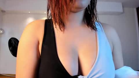 Snapshot of isabellaajoness chatting on 02-14-25, 12:14 Isabella  Everyday From 0530 to 1430 Col Time online show from 02-14-25, 12:14
