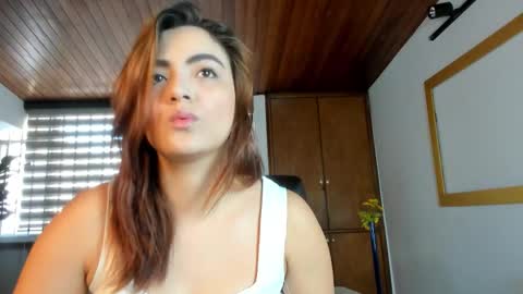 Snapshot of isabellaajoness chatting on 09-13-25, 12:27 Isabella  Everyday From 0530 to 1430 Col Time online show from 09-13-25, 12:27