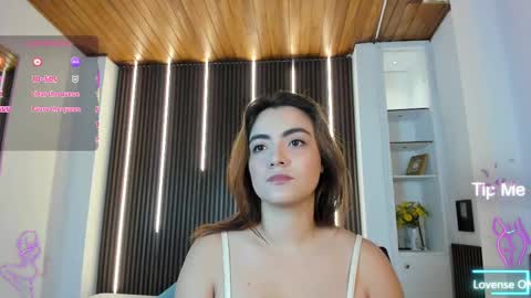 Snapshot of isabellaajoness chatting on 09-15-25, 01:00 Isabella  Everyday From 0530 to 1430 Col Time online show from 09-15-25, 01:00