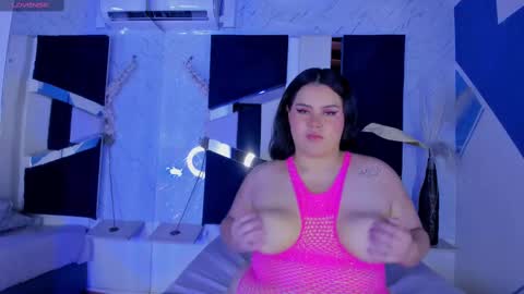 Snapshot of isabellabellanova chatting on 09-13-25, 01:00 isabellabellanova online show from 09-13-25, 01:00