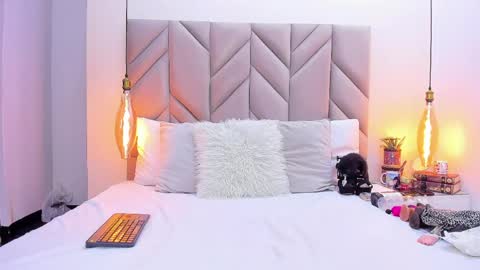 isabellafoox online show from 04-30-26, 02:01