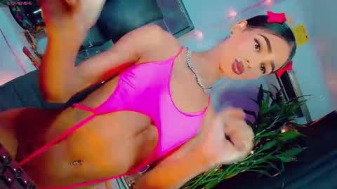 isabellagirs online show from 04-16-26, 08:09