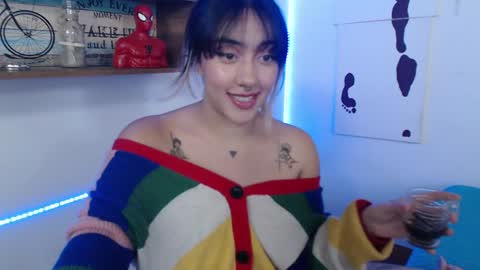 Snapshot of isabellakoff chatting on 01-09-25, 06:15 Tati - online show from 01-09-25, 06:15