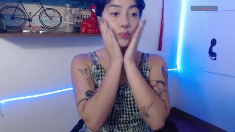 Snapshot of isabellakoff chatting on 01-15-25, 12:04 Tati - online show from 01-15-25, 12:04