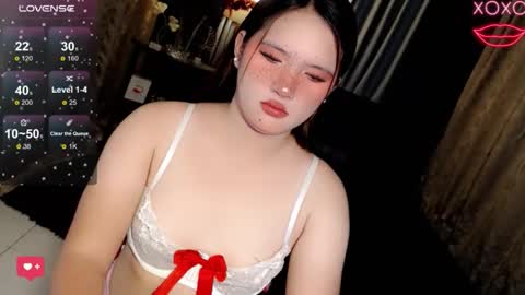 Snapshot of isabellaleights chatting on 05-05-26, 12:51 isabel online show from 05-05-26, 12:51