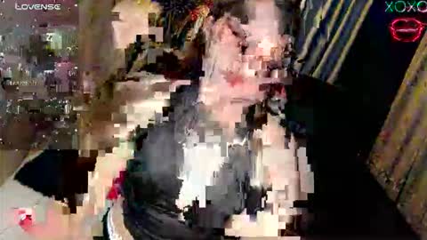 Snapshot of isabellaleights chatting on 05-12-26, 12:52 isabel online show from 05-12-26, 12:52