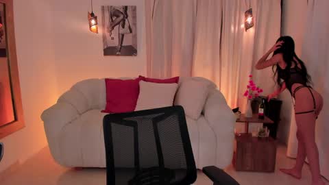 ISABELLA  online show from 04-19-26, 03:55