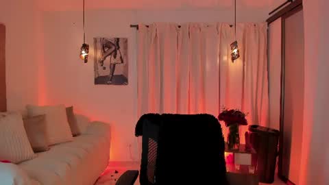 ISABELLA  online show from 06-09-26, 02:50