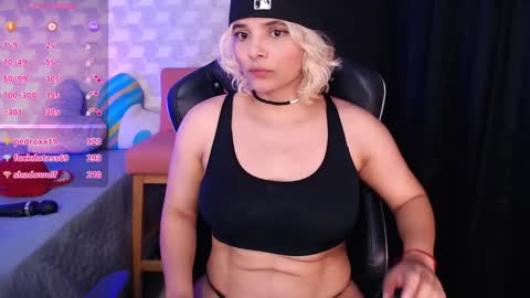 Snapshot of isabellamoutt chatting on 12-19-24, 03:07 Isabella Mout online show from 12-19-24, 03:07