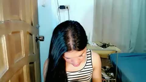 Ysa online show from 04-22-26, 01:30