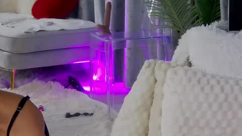 IsabelleEthan online show from 06-12-26, 02:10