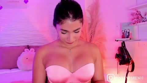Snapshot of isabellefoxx chatting on 05-21-26, 10:06 Isa online show from 05-21-26, 10:06