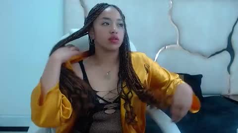 isabellrodriguez18 online show from 01-22-25, 07:03