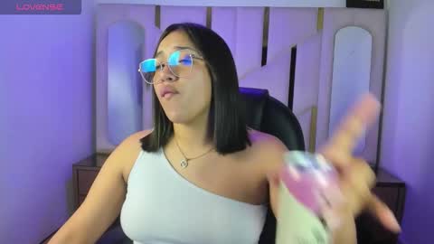 isabellrodriguez18 online show from 03-03-26, 03:12