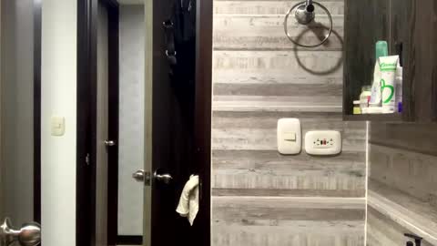 Isa online show from 09-14-25, 01:05