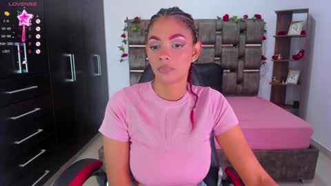 Snapshot of isabelreyes_ chatting on 12-04-24, 08:51 Hi mi name is Isabel  online show from 12-04-24, 08:51