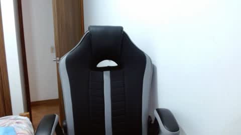 ISADORA online show from 01-31-25, 02:15