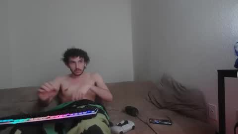 isaiahf24 online show from 04-21-26, 08:01