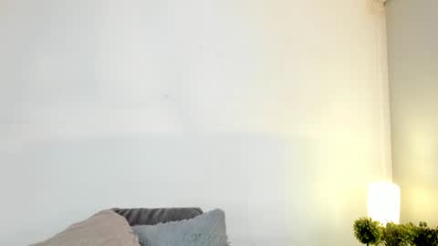 isameow online show from 02-07-25, 02:40