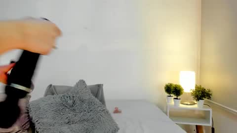 isameow online show from 02-14-25, 01:13