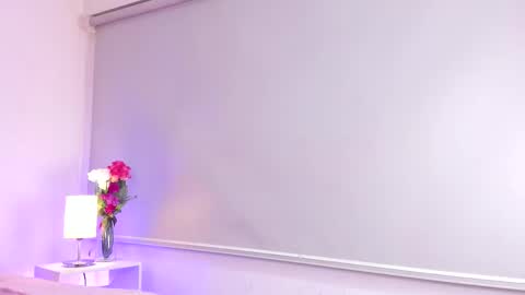 isameow online show from 10-24-25, 01:13