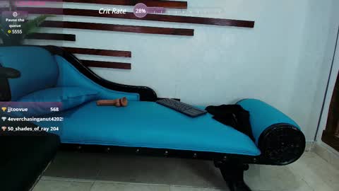 Snapshot of isamoon_ chatting on 02-18-25, 04:48 Isa online show from 02-18-25, 04:48
