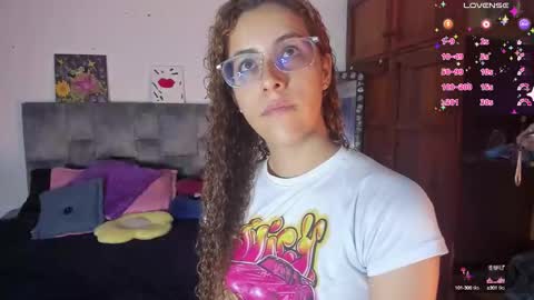 Isabela  online show from 09-13-25, 03:06