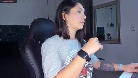 Snapshot of isarogers_dl chatting on 01-27-25, 11:22 isabel online show from 01-27-25, 11:22