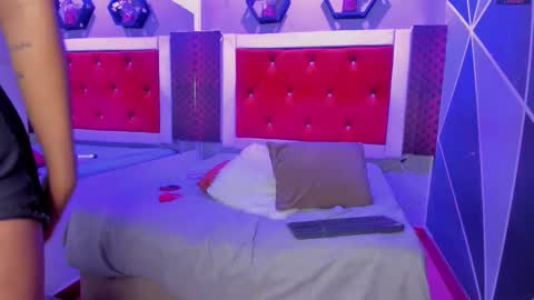 Snapshot of isauramontiel chatting on 12-04-25, 09:01 Isaura online show from 12-04-25, 09:01