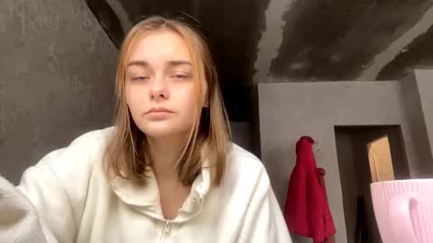 Issa online show from 11-16-25, 09:59