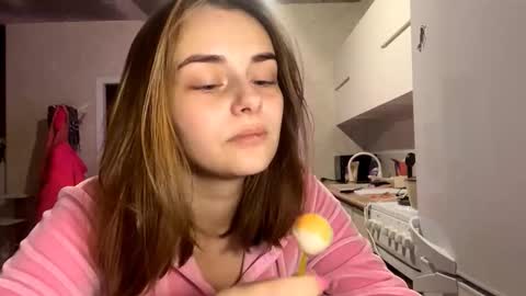 Issa online show from 12-03-25, 01:13