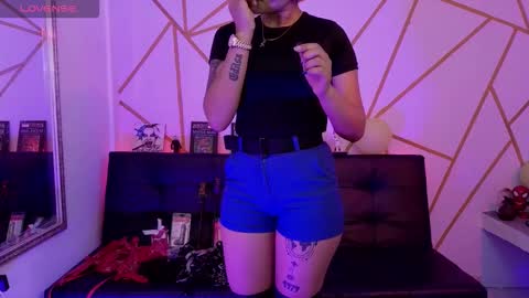 isabela online show from 12-04-25, 03:38