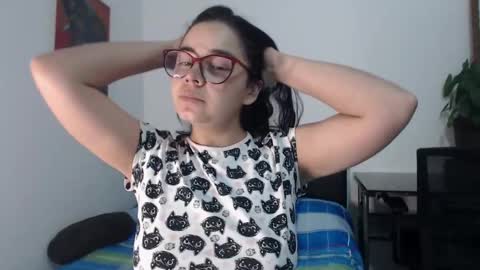 Emma online show from 01-28-25, 03:25