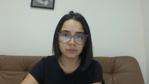 Emma online show from 09-18-25, 03:19