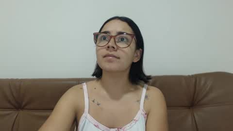 Emma online show from 09-26-25, 04:05