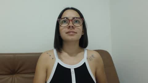 Emma online show from 10-19-25, 01:39