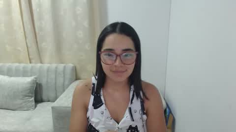 Snapshot of isemma chatting on 02-08-26, 02:59 Emma online show from 02-08-26, 02:59