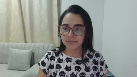 Snapshot of isemma chatting on 03-07-26, 03:47 Emma online show from 03-07-26, 03:47