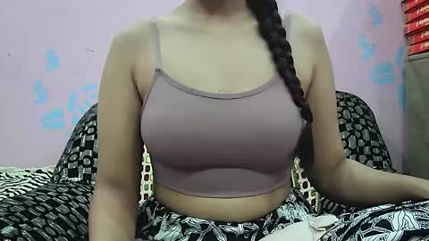 ishika_singh_ online show from 03-24-26, 01:43
