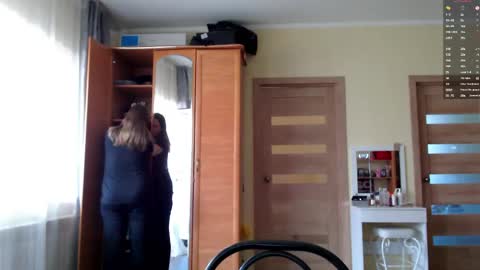 isingle_mom online show from 04-22-26, 05:54