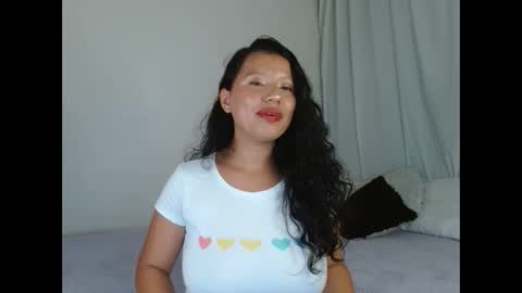 Snapshot of isis_cb17 chatting on 02-13-25, 10:54 Isis online show from 02-13-25, 10:54