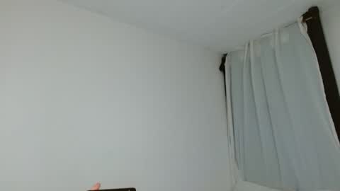 Snapshot of isis_cb17 chatting on 02-18-25, 11:52 Isis online show from 02-18-25, 11:52