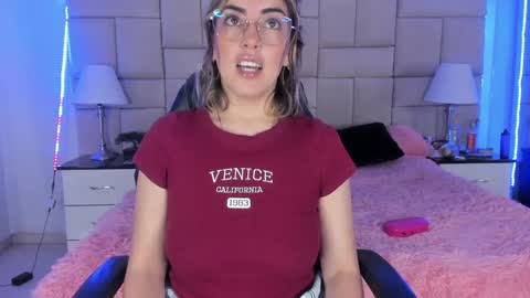Snapshot of isis_loveyes_ chatting on 12-07-24, 07:21 Pauli online show from 12-07-24, 07:21