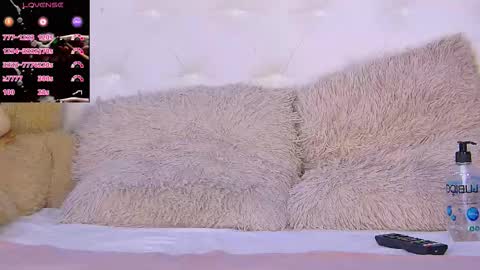 Snapshot of isis_queen_xxx chatting on 11-03-25, 03:13 Isis online show from 11-03-25, 03:13