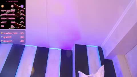 Snapshot of isis_queen_xxx chatting on 11-09-25, 03:10 Isis online show from 11-09-25, 03:10