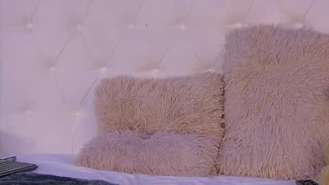 Snapshot of isis_queen_xxx chatting on 11-16-25, 03:06 Isis online show from 11-16-25, 03:06